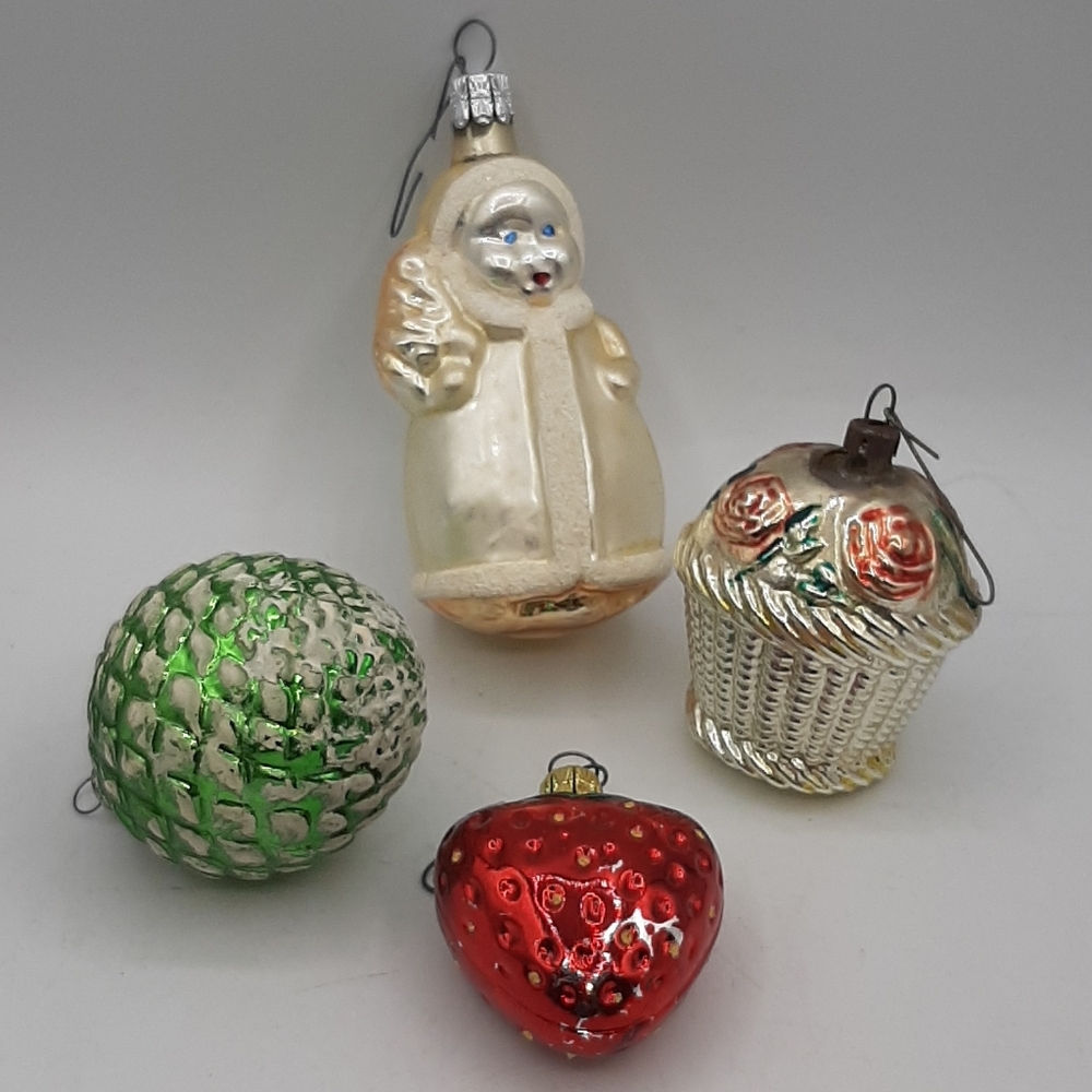4 Vintage Mercury Glass Christmas Ornaments Hanging Figure Cupcake Pinecone Berr